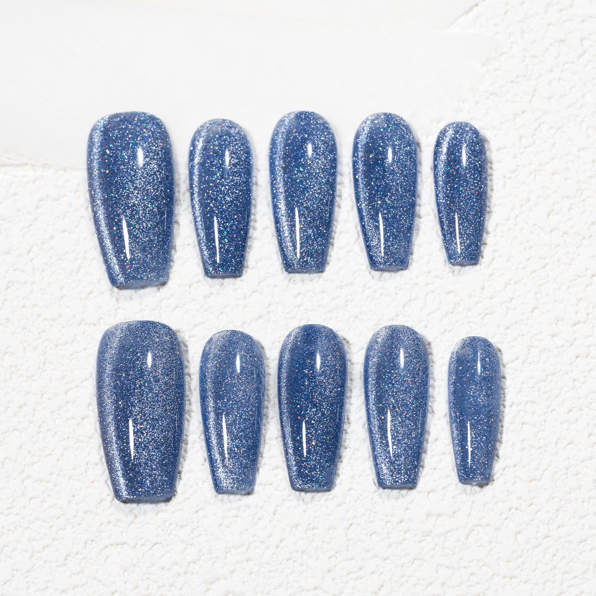 Ongles press-on faits main Moyen Coffin Ballerine – Bleu Aimant Couleur unie Minimaliste 10 pièces #243