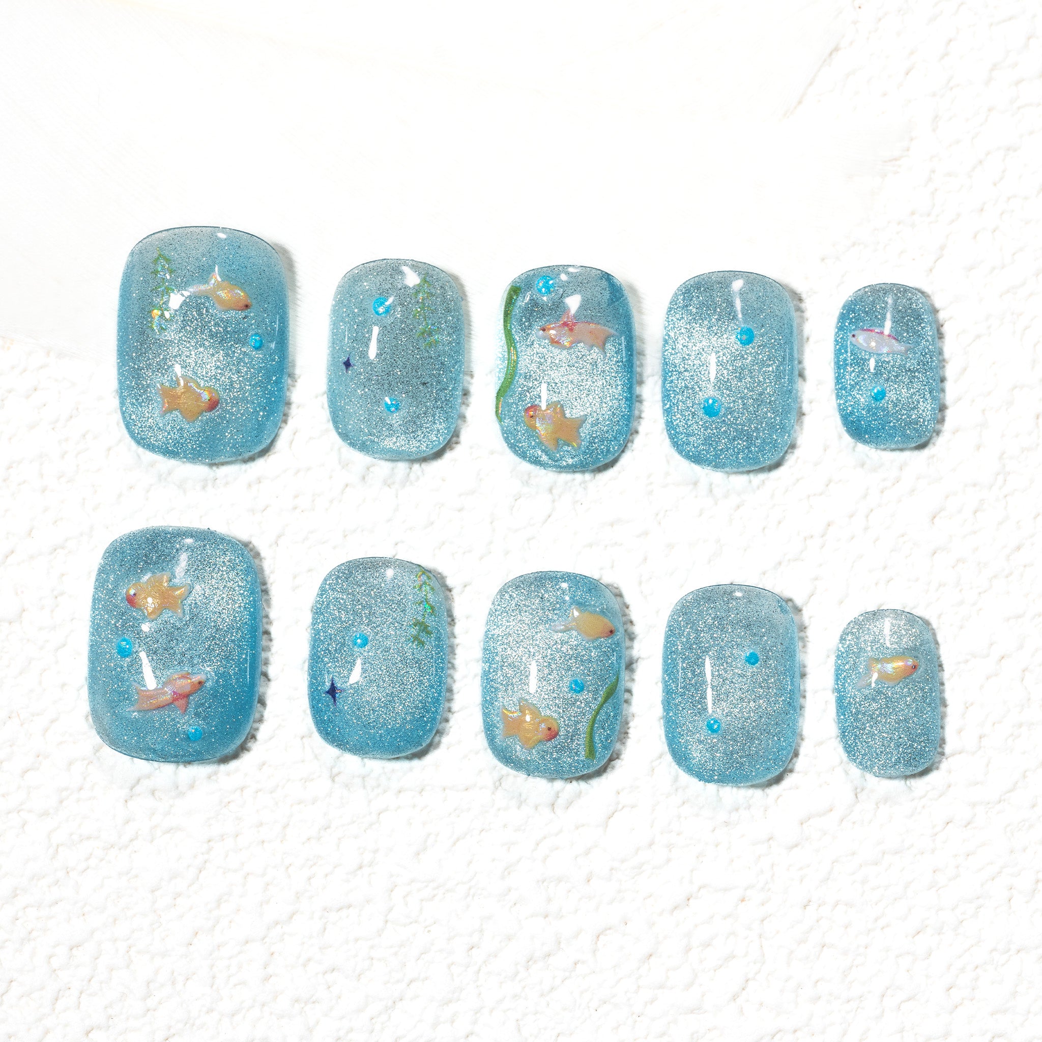 ハンドメイド ショート 短め スクエアオーバル ラウンド ネイルチップ– ブルー アニメ なつ シンプル 10枚セット #246