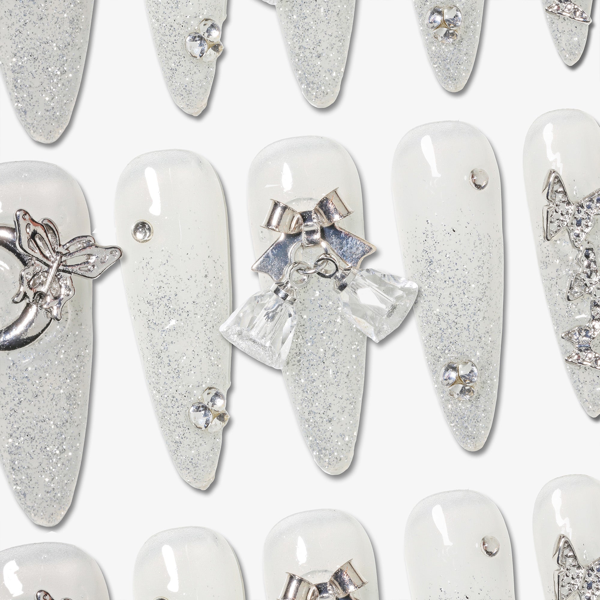 ハンドメイド ロング スティレット アーモンド ネイルチップ– ホワイト シルバー 銀 3D グラデーション スウィート 10枚セット #156