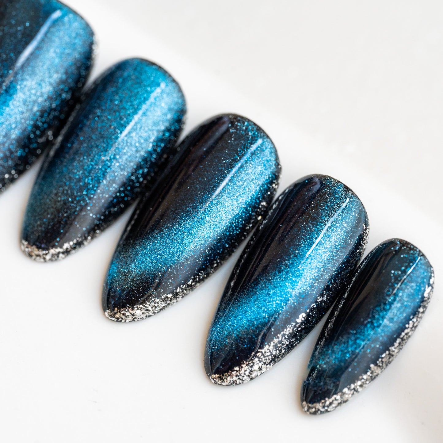 Handmade Press-on Nails Medium Long Amlond Blue Black Cat Eye Design 10Pcs HM012