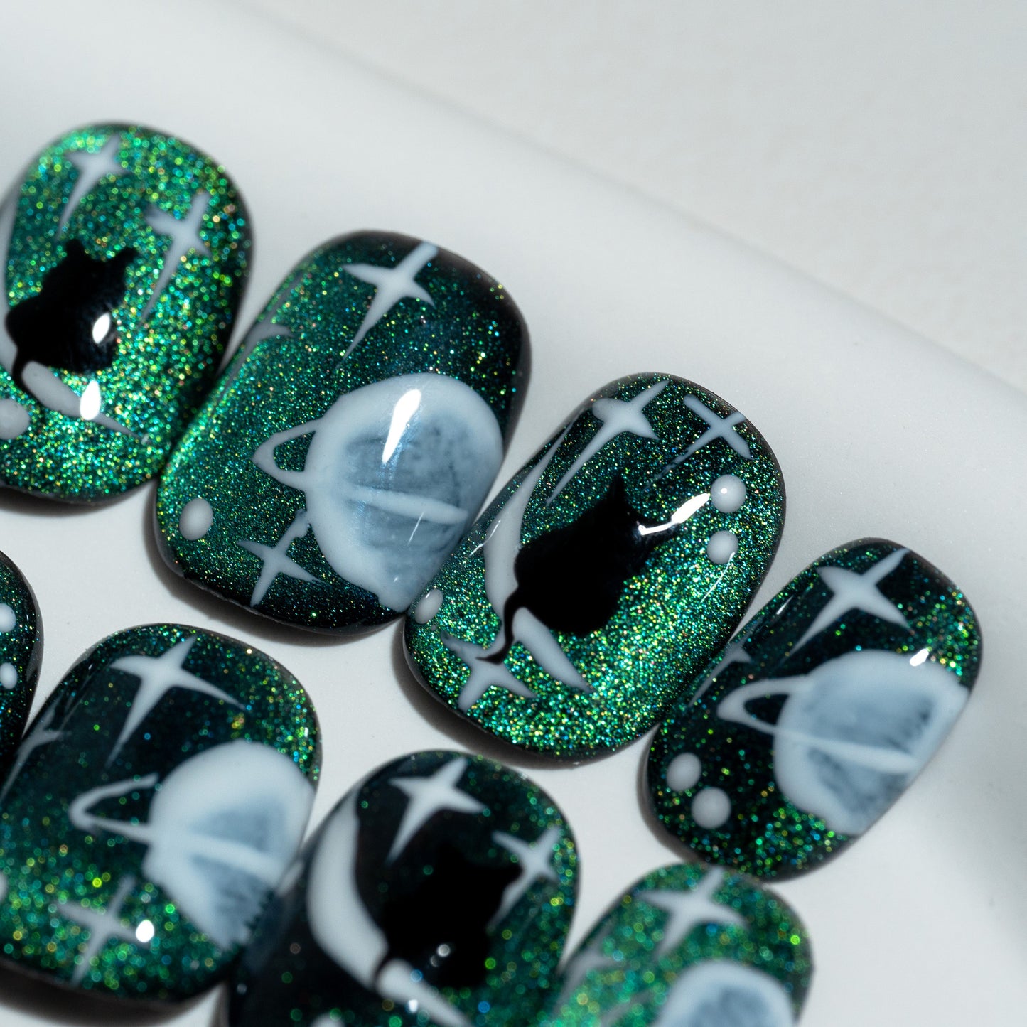 Handmade Press-on Nails Short Round Squoval Green Black Cat Eye Design 10Pcs HM034