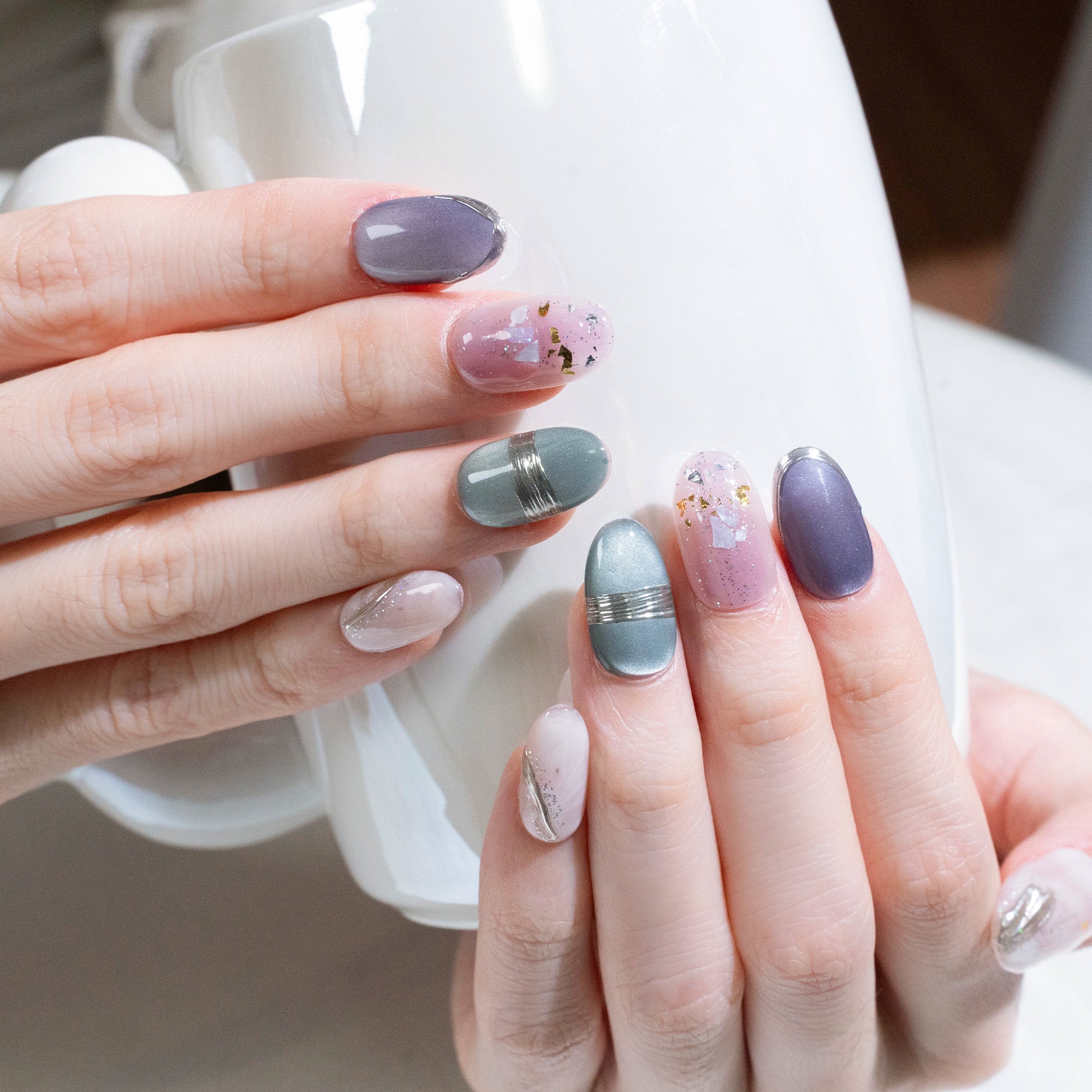 Handmade Medium Oval Press-On Nails - Pink Minimalist Magnet Sweet 10 Pcs #292