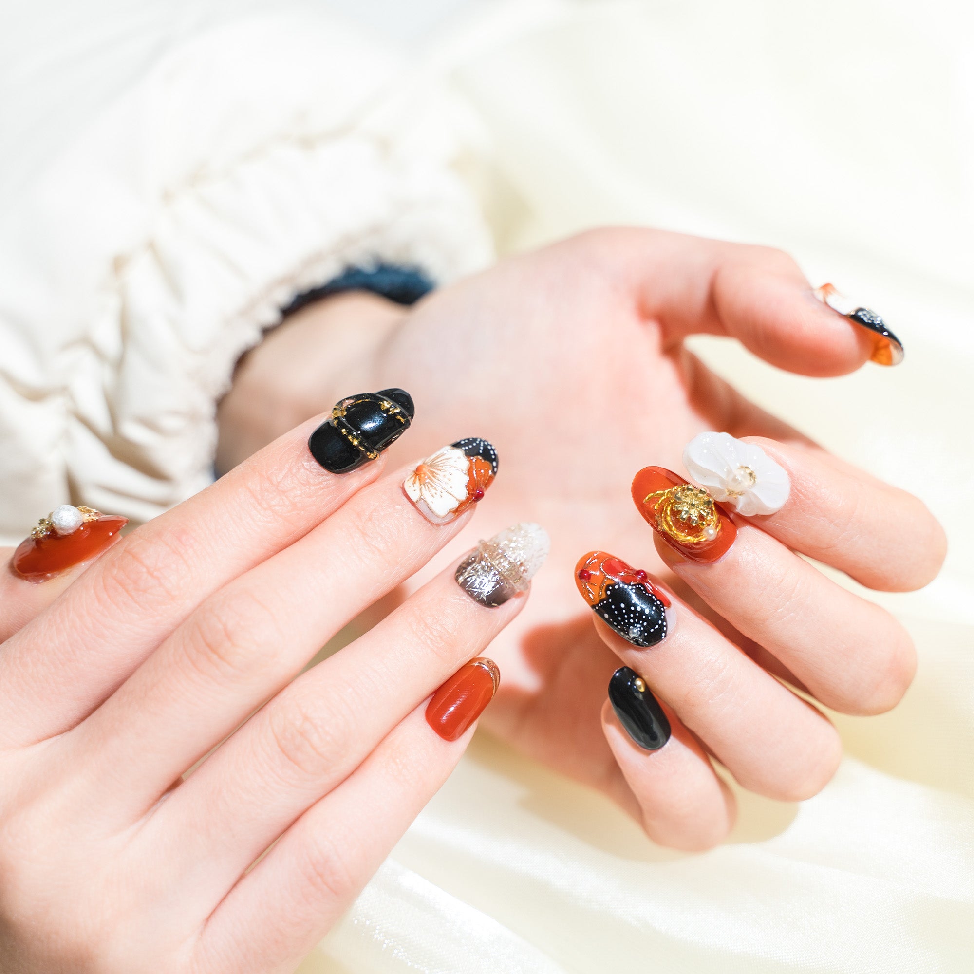 Handmade Short Round Press-On Nails - Red Black Gold Flower 3D Hand-Painted 10 Pcs #216