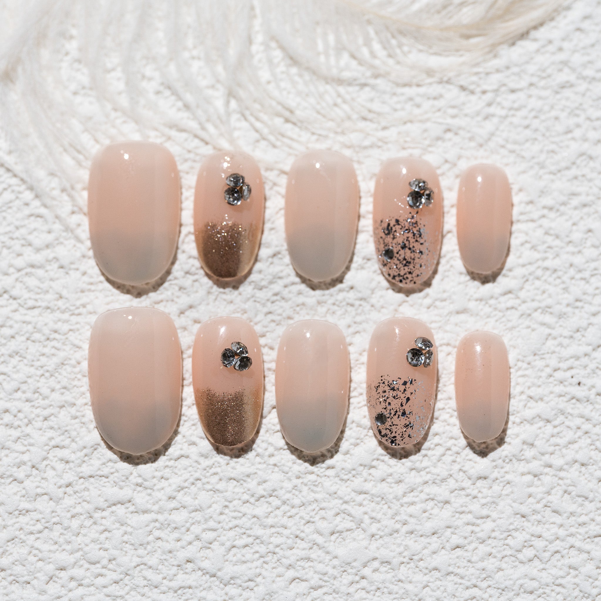 Ongles press-on faits main Court Rond – Orange Strass Ombre Peint à la main 10 pièces #234