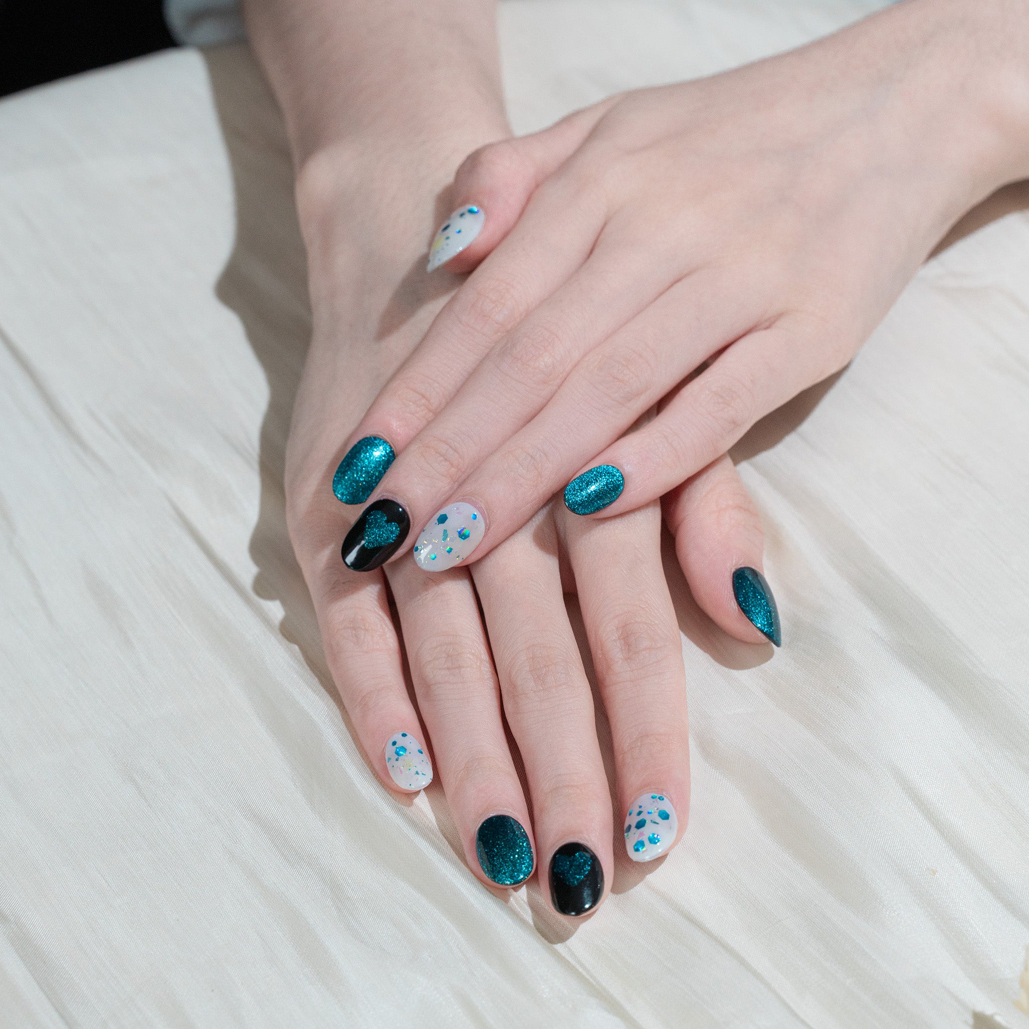 Handmade Medium Almond Press-On Nails - Blue Magnet Heart 10 Pcs #276