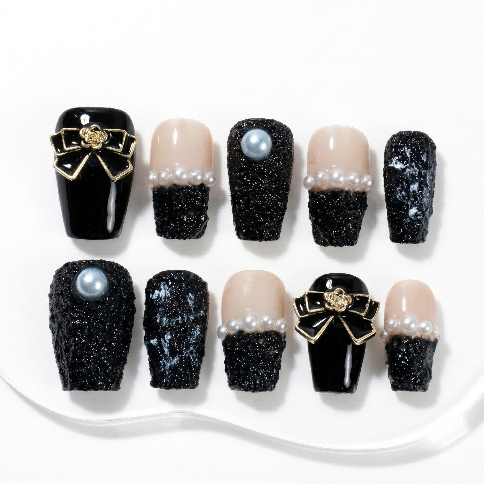 Faux ongles faits main perles et nœud #061