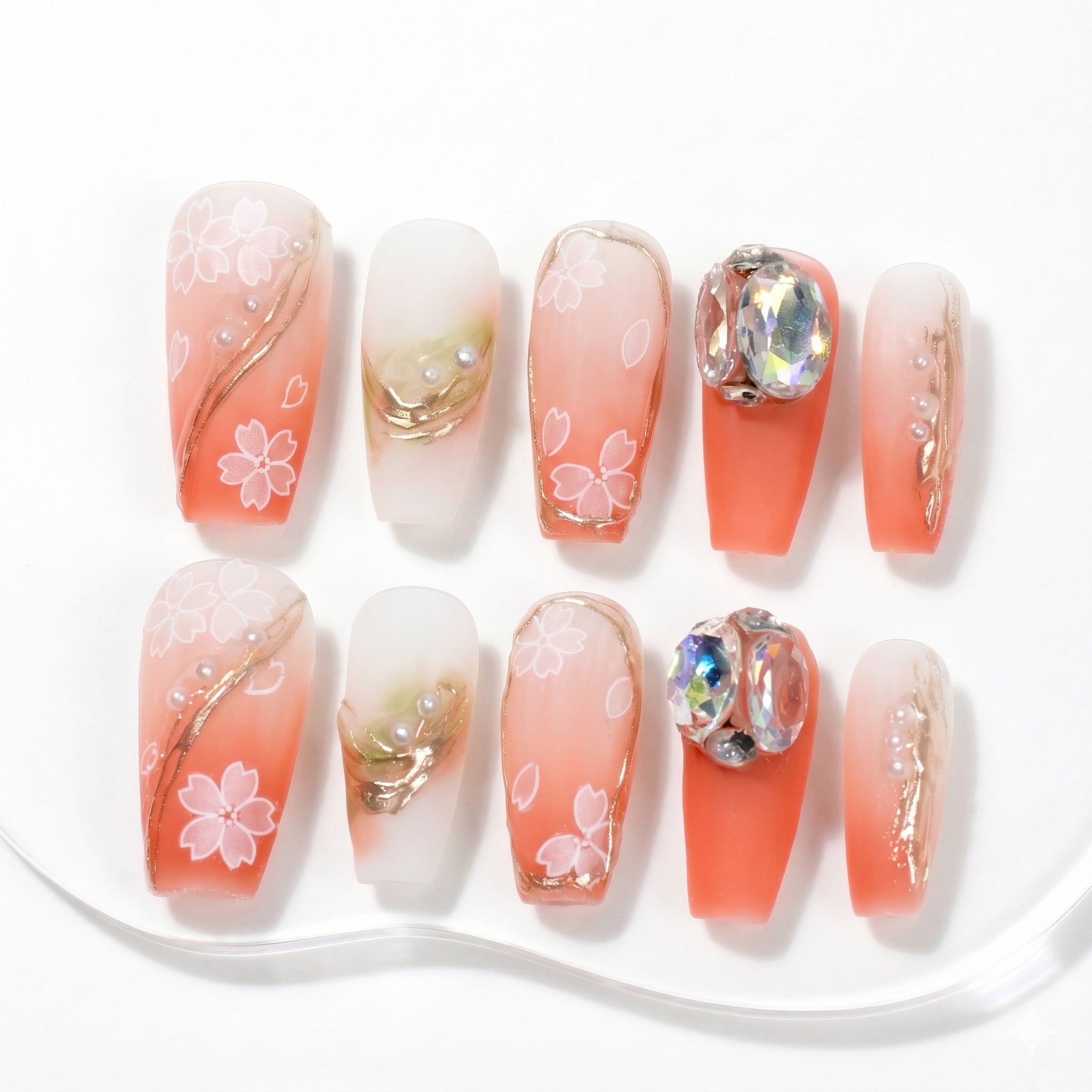 Faux ongles faits main fleurs de cerisier et perles #062