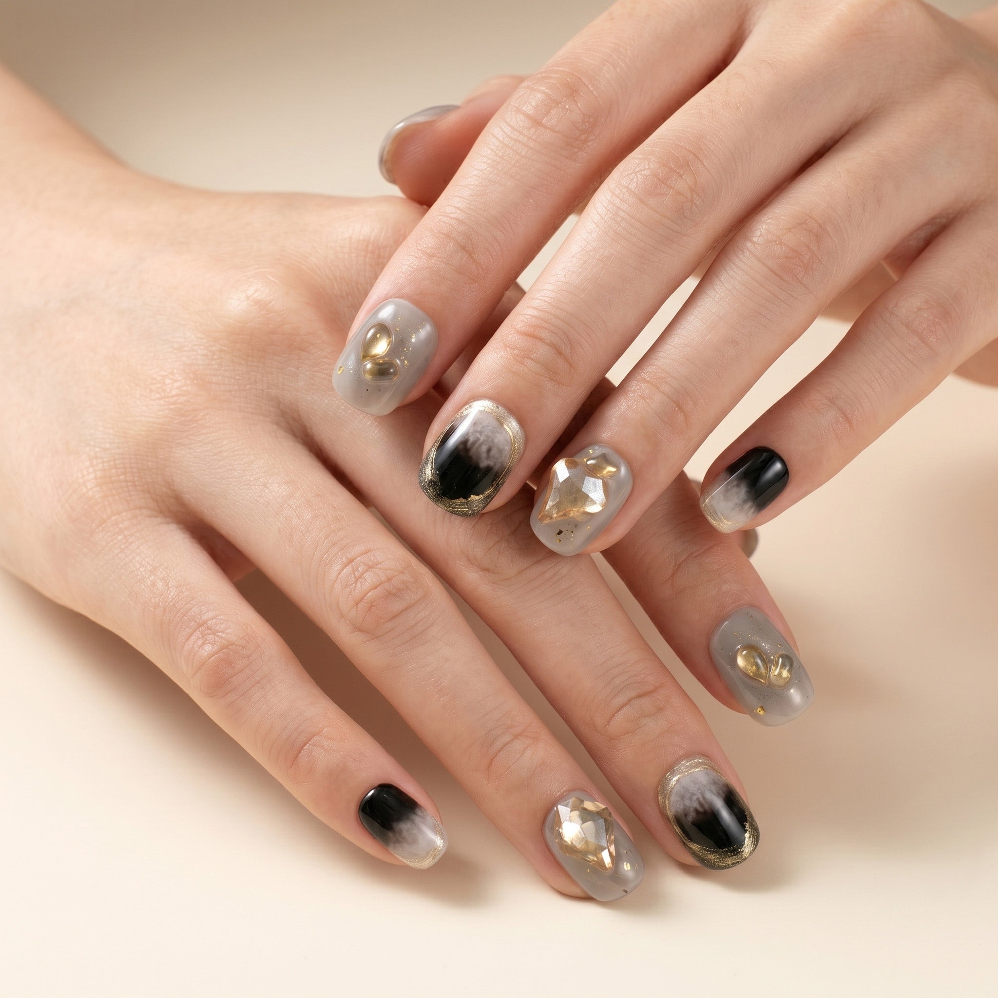 Handmade Short Squoval Round Press-On Nails - Black Grey Gradation Ombre Trendy 10 Pcs #074