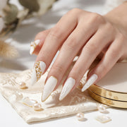 Faux ongles faits main perles et dorures #080