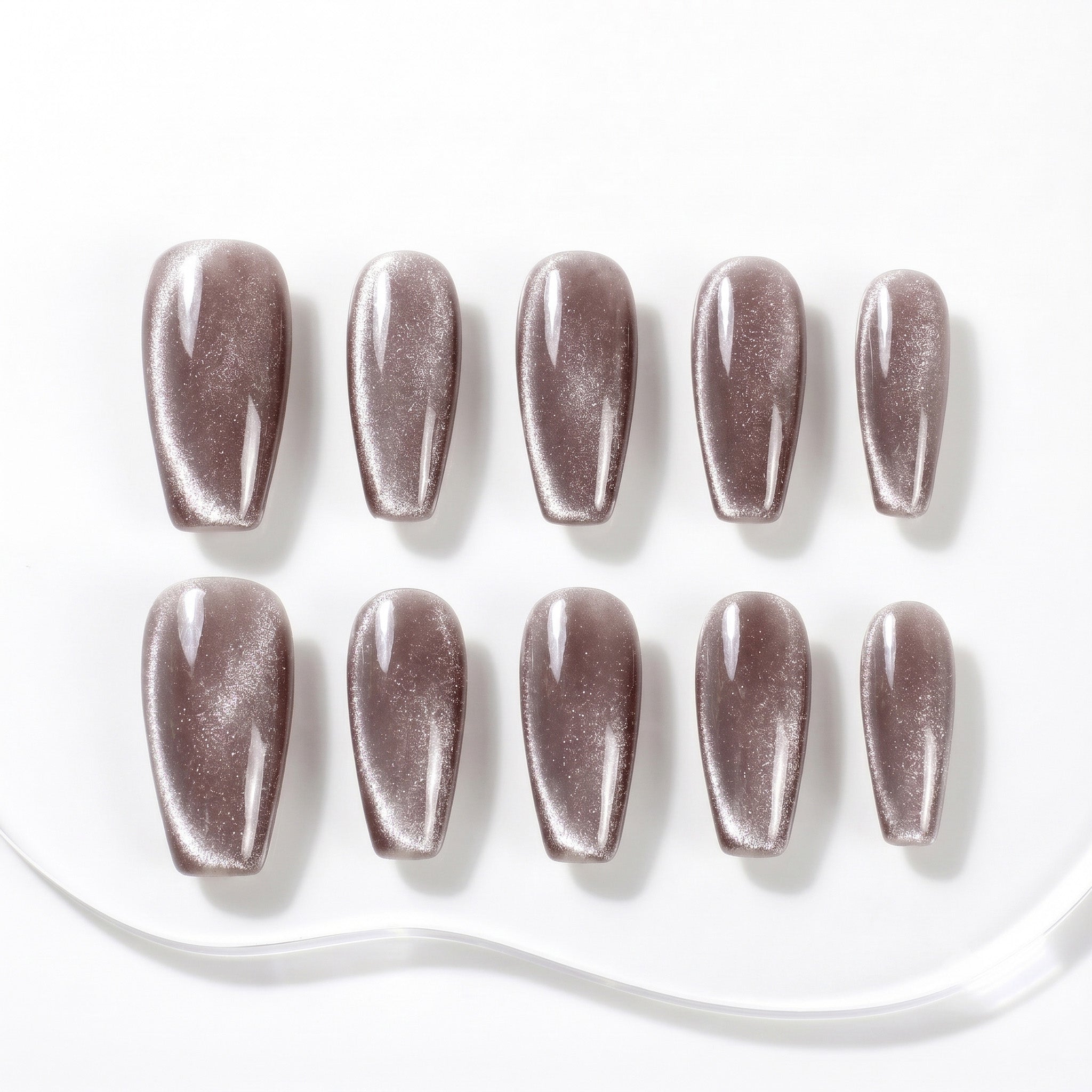 Faux ongles faits main rose taupe nacré #087