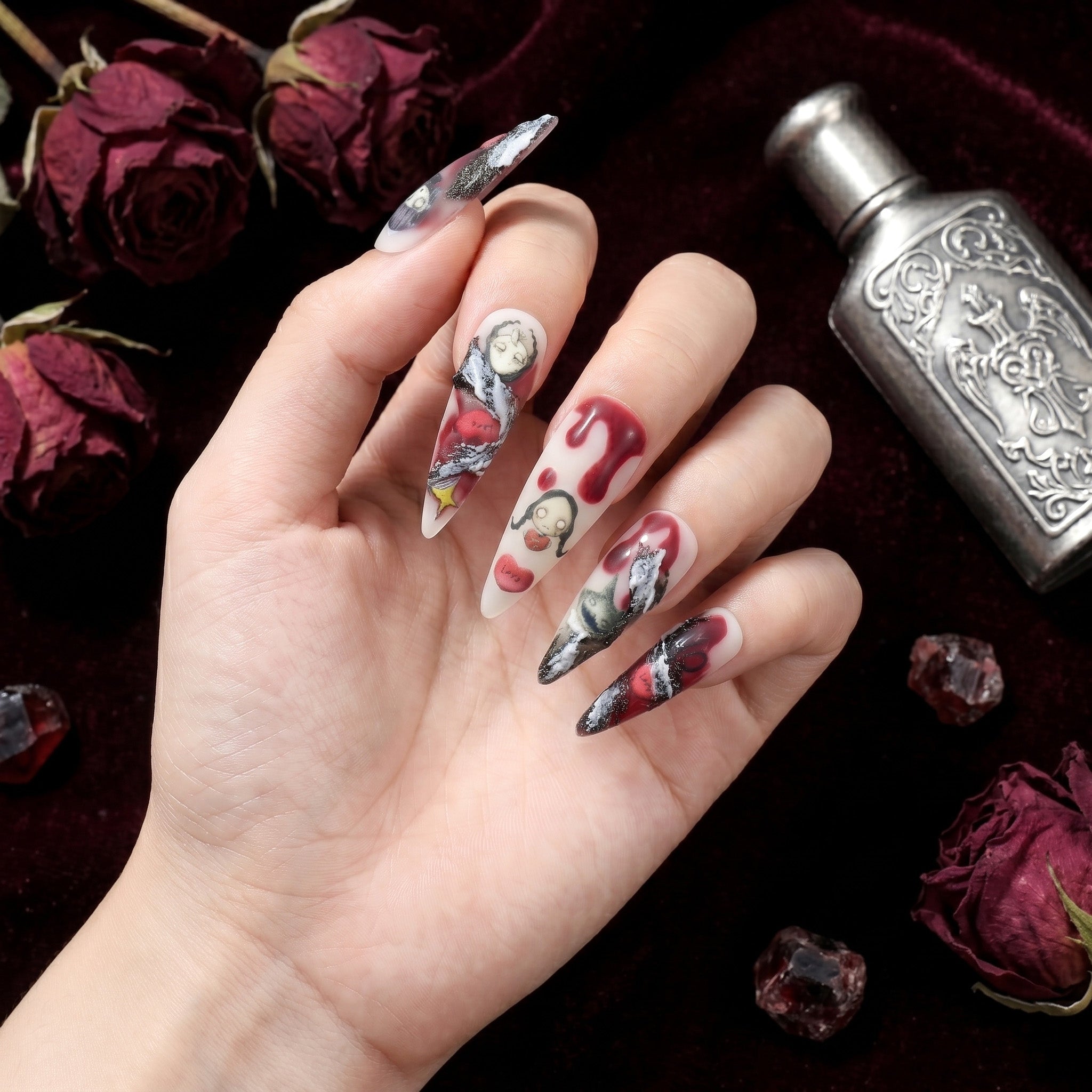 Handmade Long Stiletto Amlond Press-On Nails - Red White Ombre Hand-Painted Cartoon 10 Pcs #132