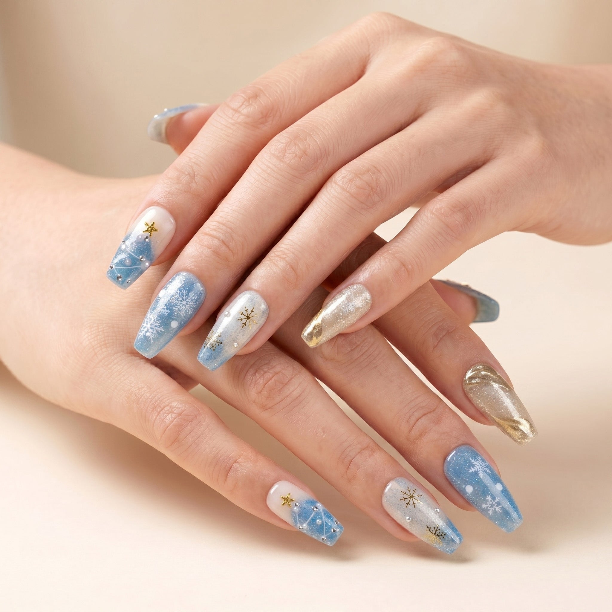 Handgefertigte Press-on-Nägel mit Winterdesign #143