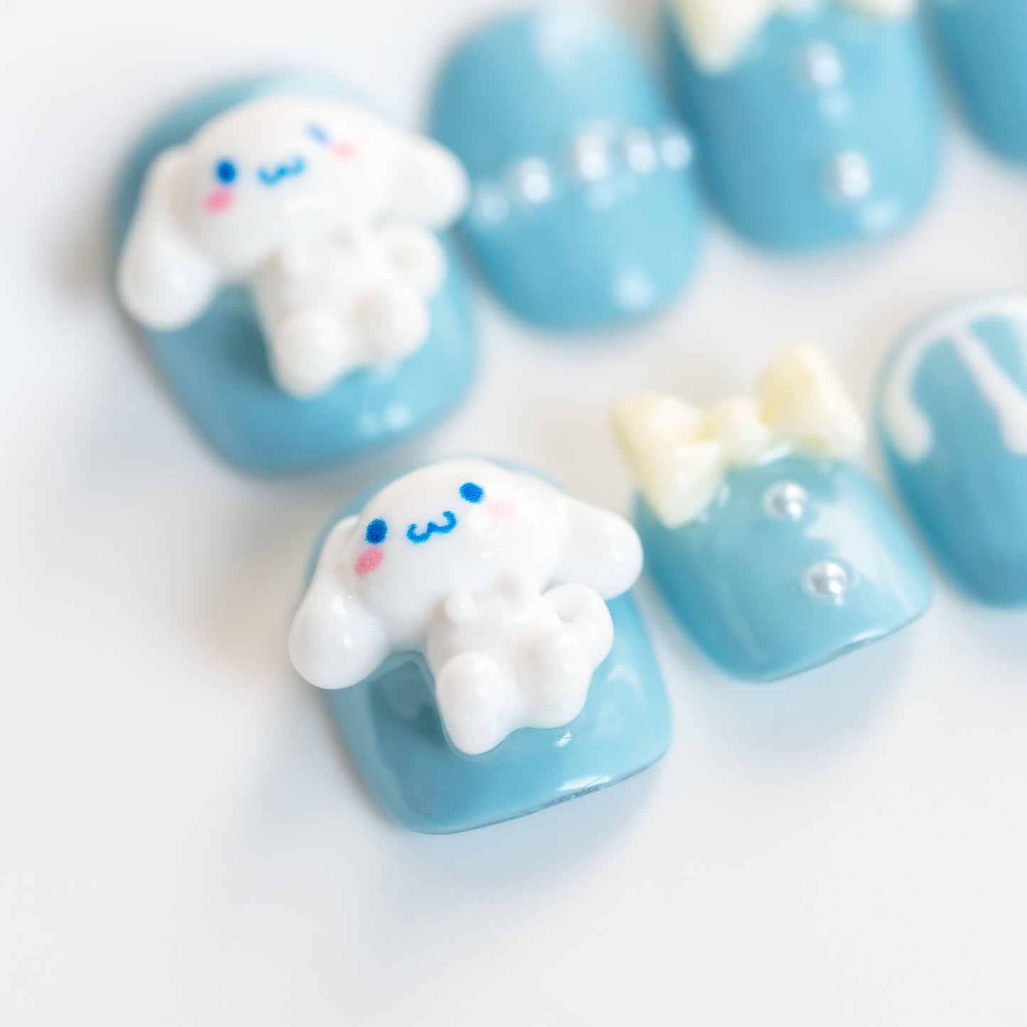 Handmade Press-on Nails Short Squoval Round Blue White Dog Pearl Ribbon Design 10Pcs HM051