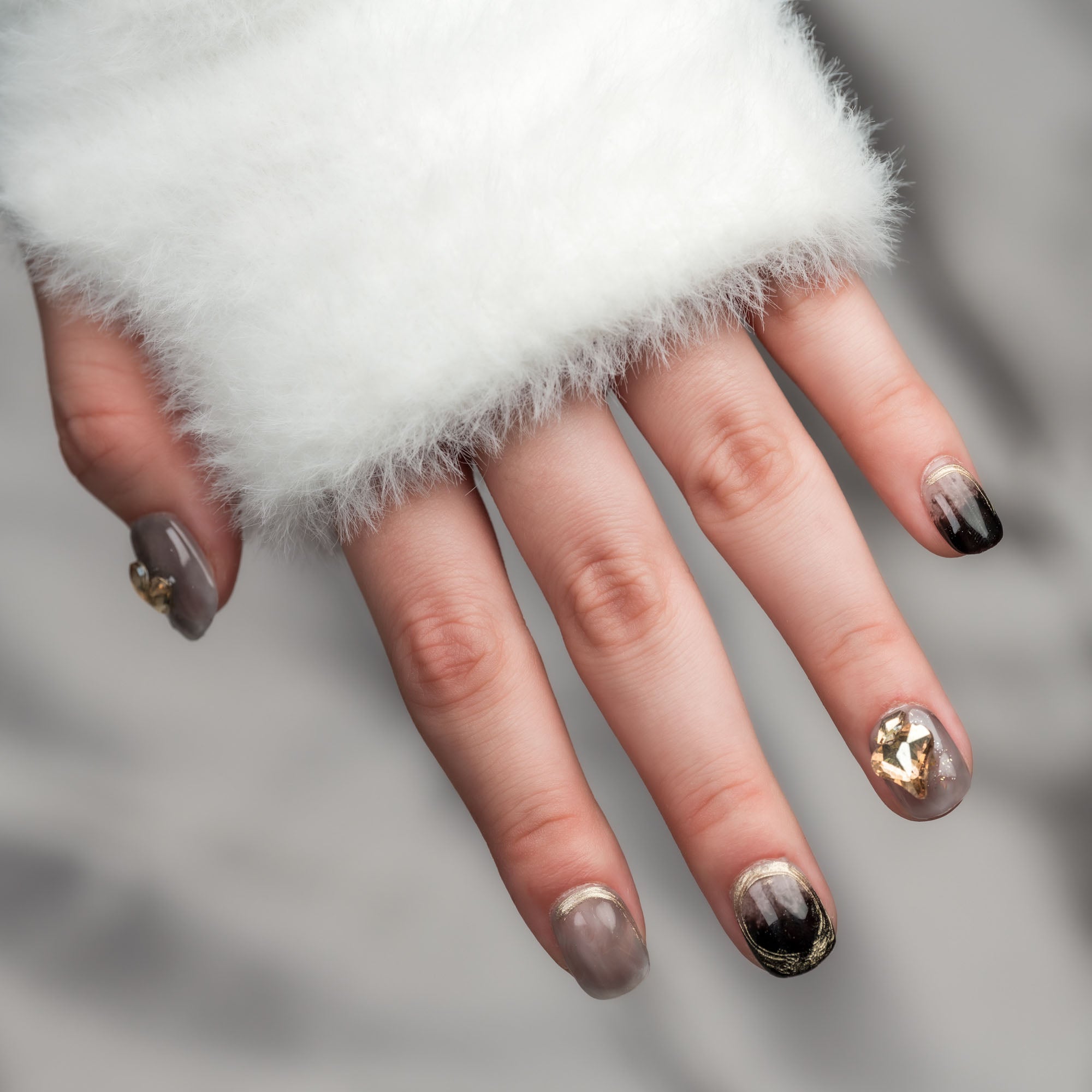 ハンドメイド ショート 短め スクエアオーバル ラウンド ネイルチップ– ブラック グレー グラデーション ニュアンス トレンディ 10枚セット #074