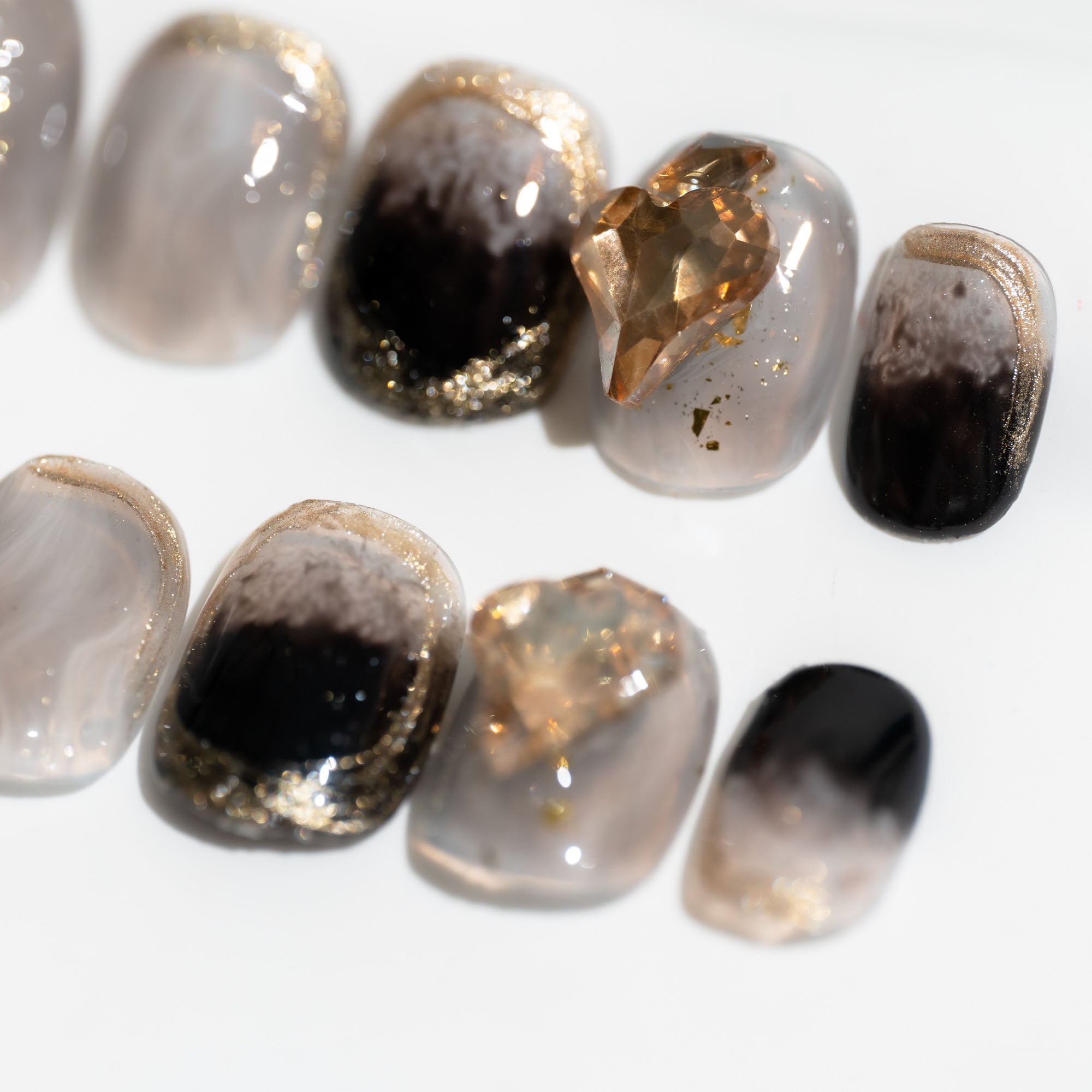 ハンドメイド ショート 短め スクエアオーバル ラウンド ネイルチップ– ブラック グレー グラデーション ニュアンス トレンディ 10枚セット #074