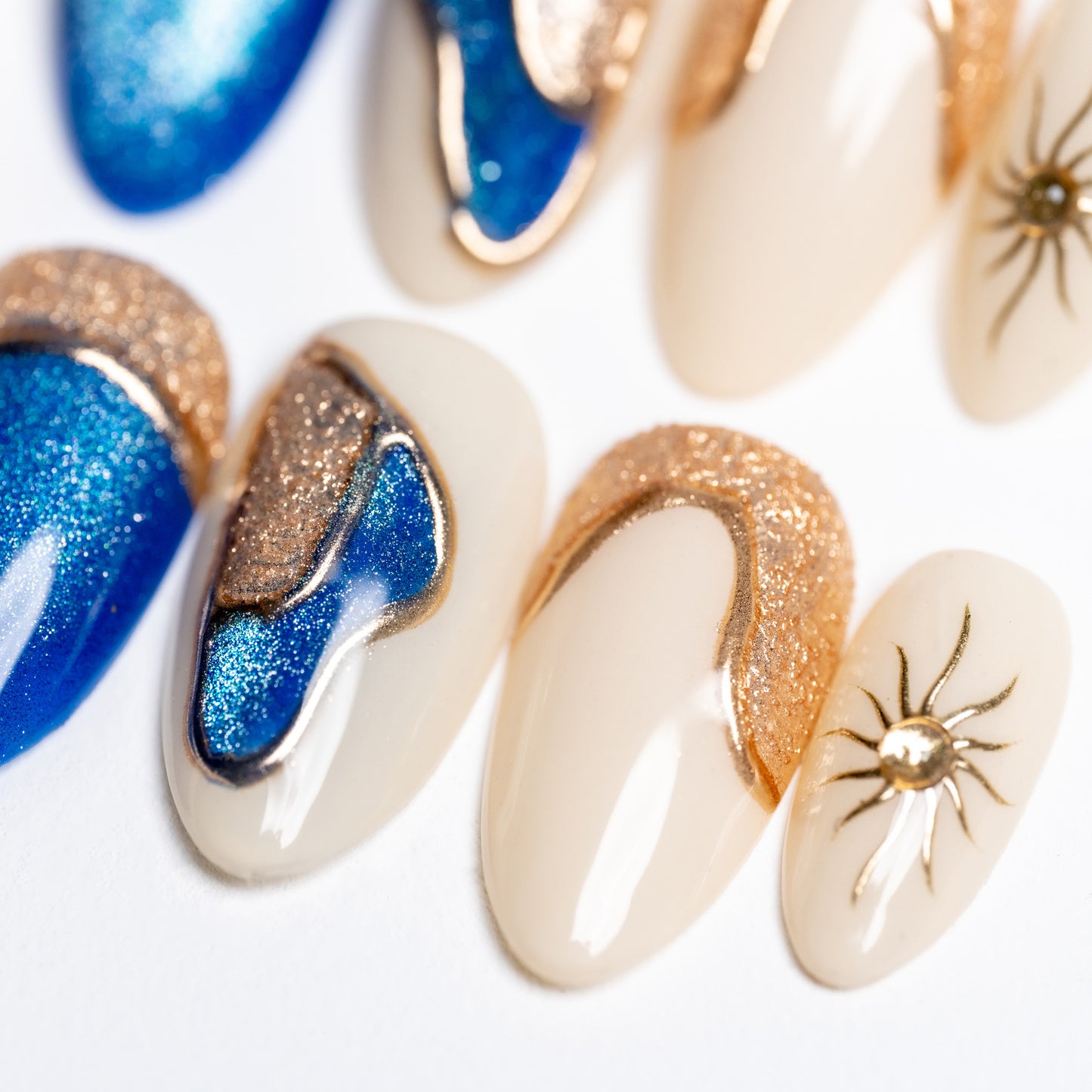 Handmade Press-on Nails Short Almond Blue White Gold Cat Eye Painting Design 10 Pcs HM081