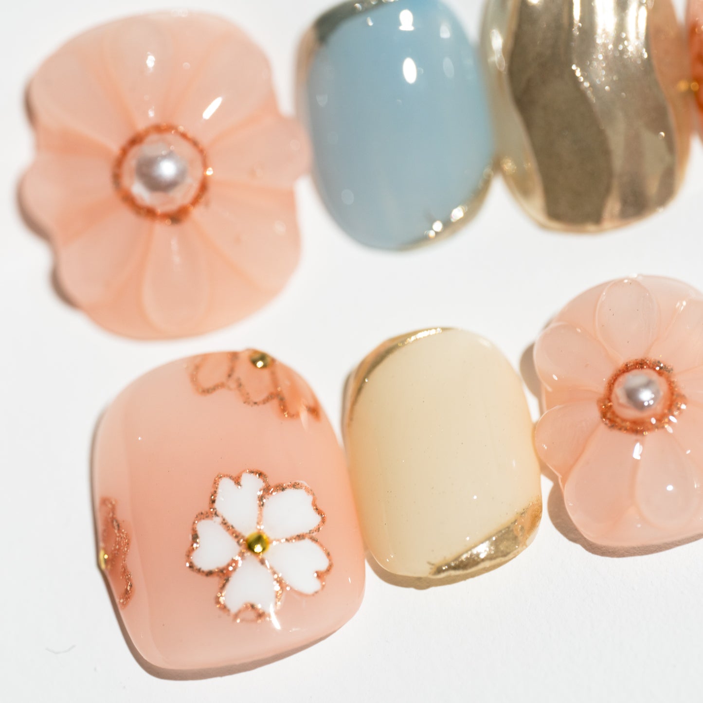 Handmade Press-on Nails Short Squoval Round Pink Blue Gold Flower Pearl Design 10 Pcs HM100