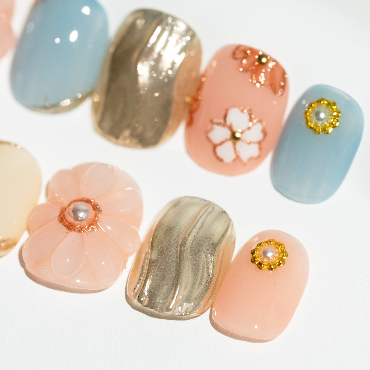 Handmade Press-on Nails Short Squoval Round Pink Blue Gold Flower Pearl Design 10 Pcs HM100