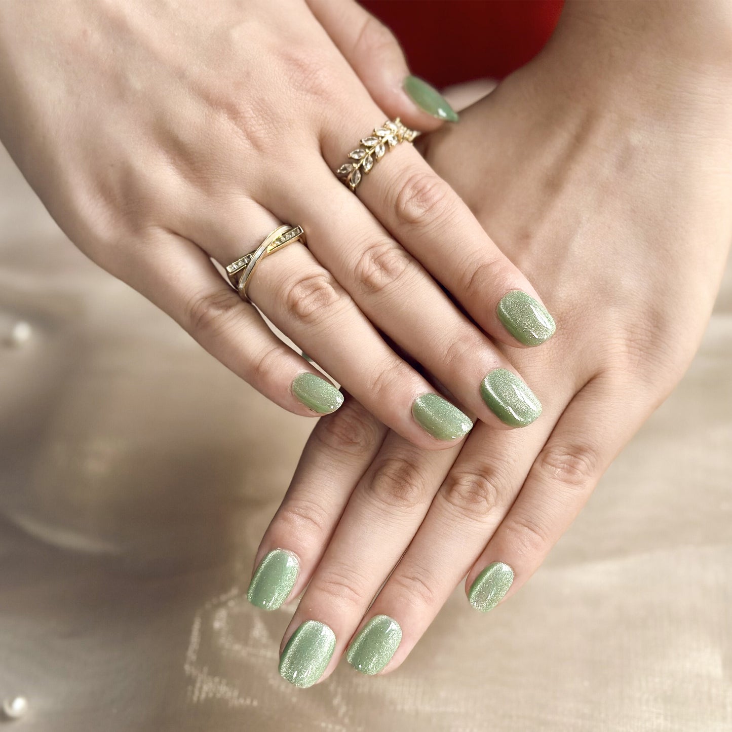 Handmade Press-on Nails Short Squoval Round Green Solid Color Cat Eye Design 10 Pcs HM097