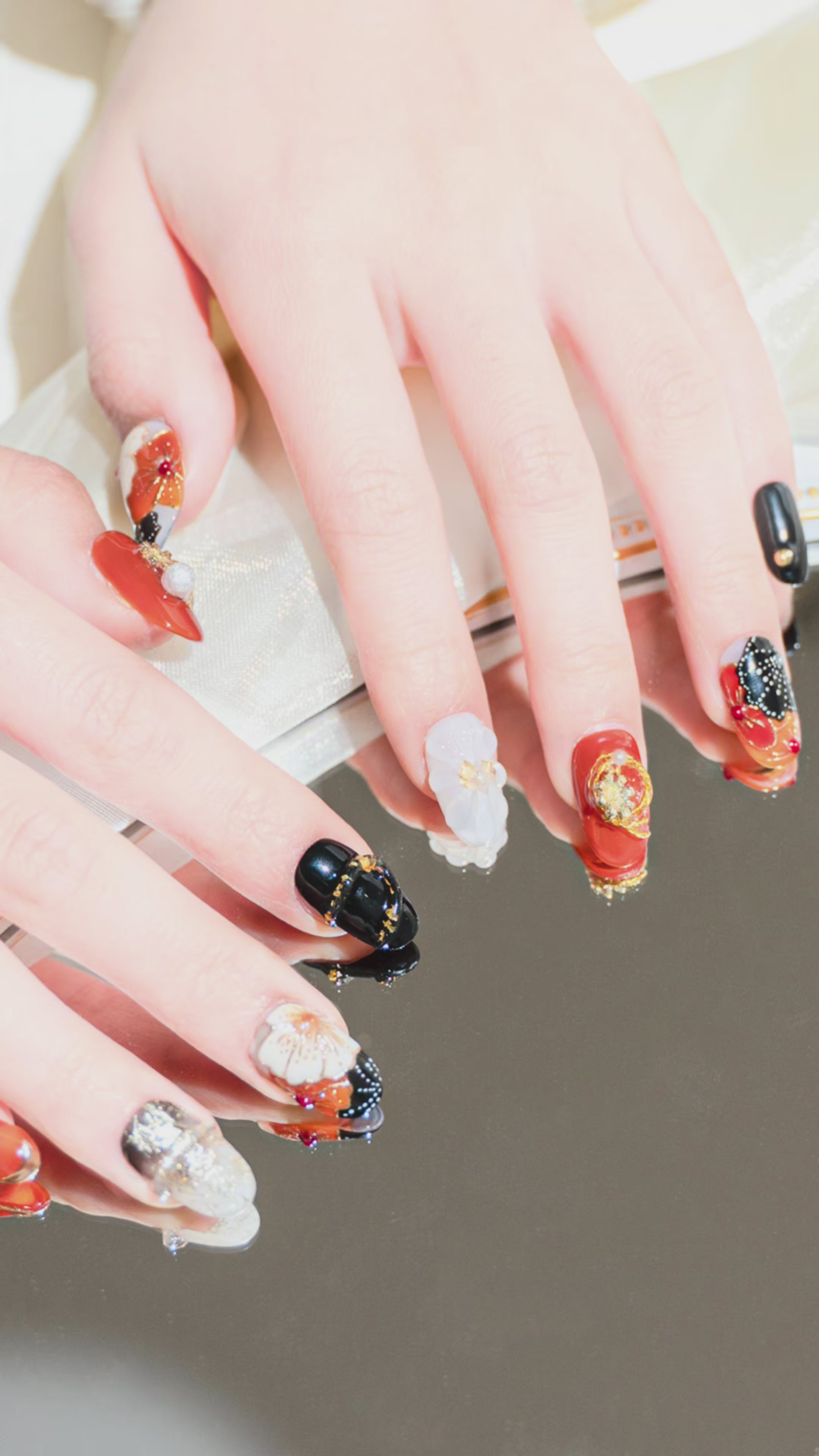 Load video: Handmade Short Round Press-On Nails - Red Black Gold Flower 3D Hand-Painted 10 Pcs #216